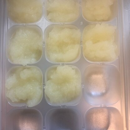 りんごの冷凍レシピ探してました(^^)我が子も毎日美味しく食べてくれてます。簡単レシピありがとうございました♪